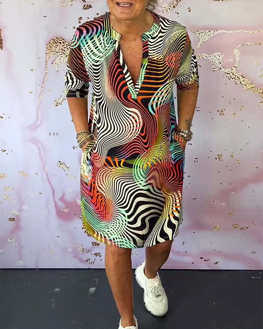 Nowak™ | Kolorowa sukienka z dekoltem w serek